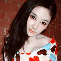 2022性感美女微信头像 爱一个人的最高境界是不爱
