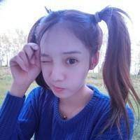 扎马尾的女生