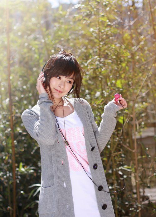 空间美女图片