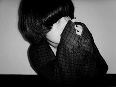 240&times;180