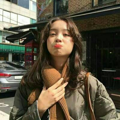 微信女生头像2022唯美时尚 孤单让自己优秀起来
