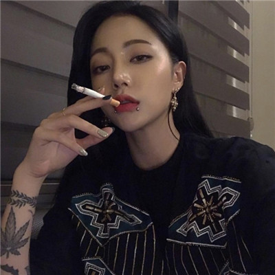 超拽炫酷女生头像大全2022最新 水晶鞋的幸福要靠自己寻找