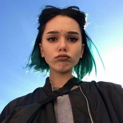欧美女生头像气质女王范 终要一个人熬过这漫漫长夜