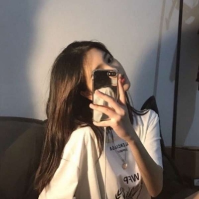 最火微信女生头像精致好看 我一路撒着星星奔向你