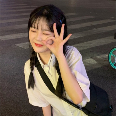 2023女生头像ins高级质感高清超好看 把所有期望降到最低能遇见就是万幸