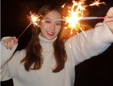 玩仙女棒的朋友圈短句 手拿仙女棒的唯美句子 玩仙女棒的朋友圈短句 手拿仙女棒的唯美句子